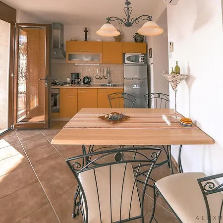 Villa Santa Domenica With Swimming Pool *