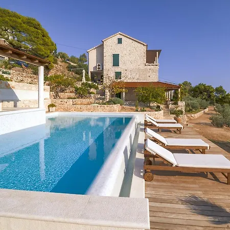 Santa Domenica With Swimming Pool Villa Sveta Nedelja (Hvar)